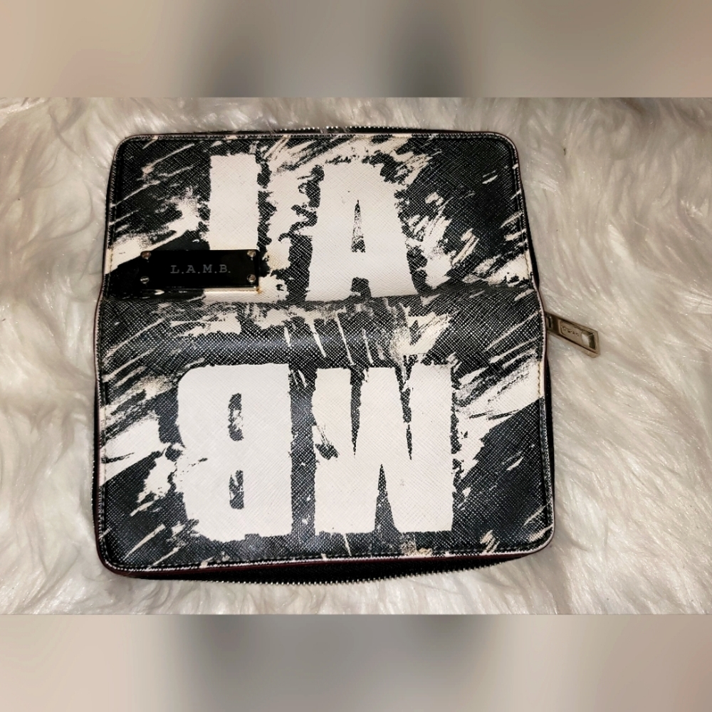 LAMB Wallet - Picture 3 of 4